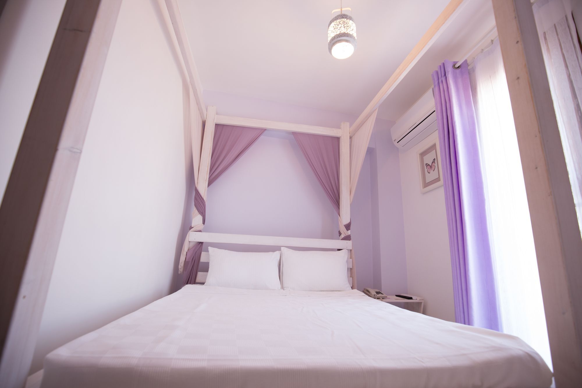 Menendi Otel Foça Luaran gambar
